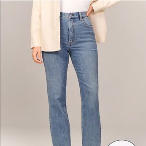 Curve Love Ultra High Rise Ankle Straight Jean
